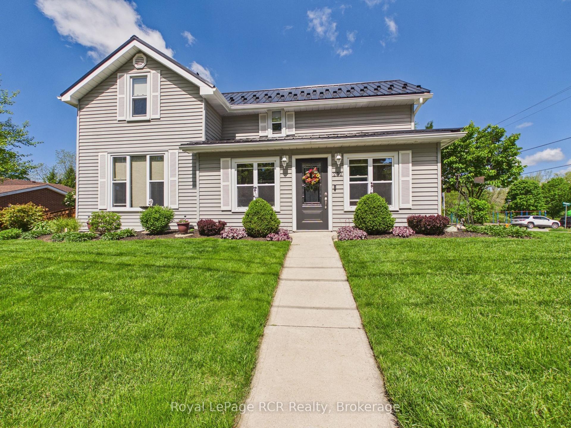 232 William Street — photo 1