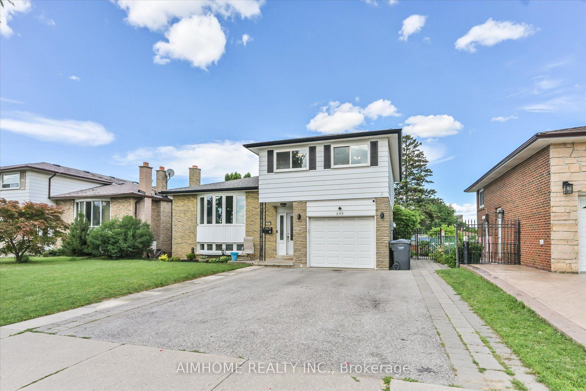 232 McMurchy Avenue, Brampton — Detached for sale, photo 1
