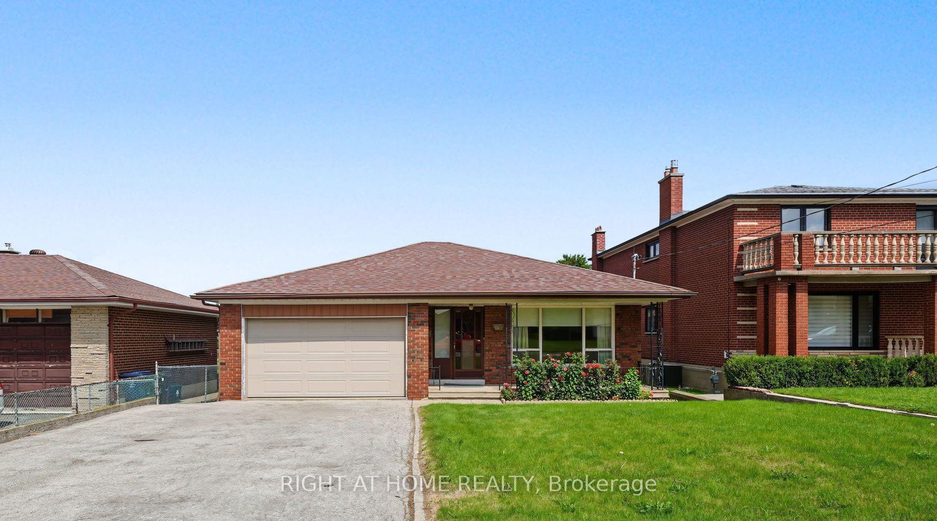 84 Raven Road, Toronto — Detached for sale, photo 1
