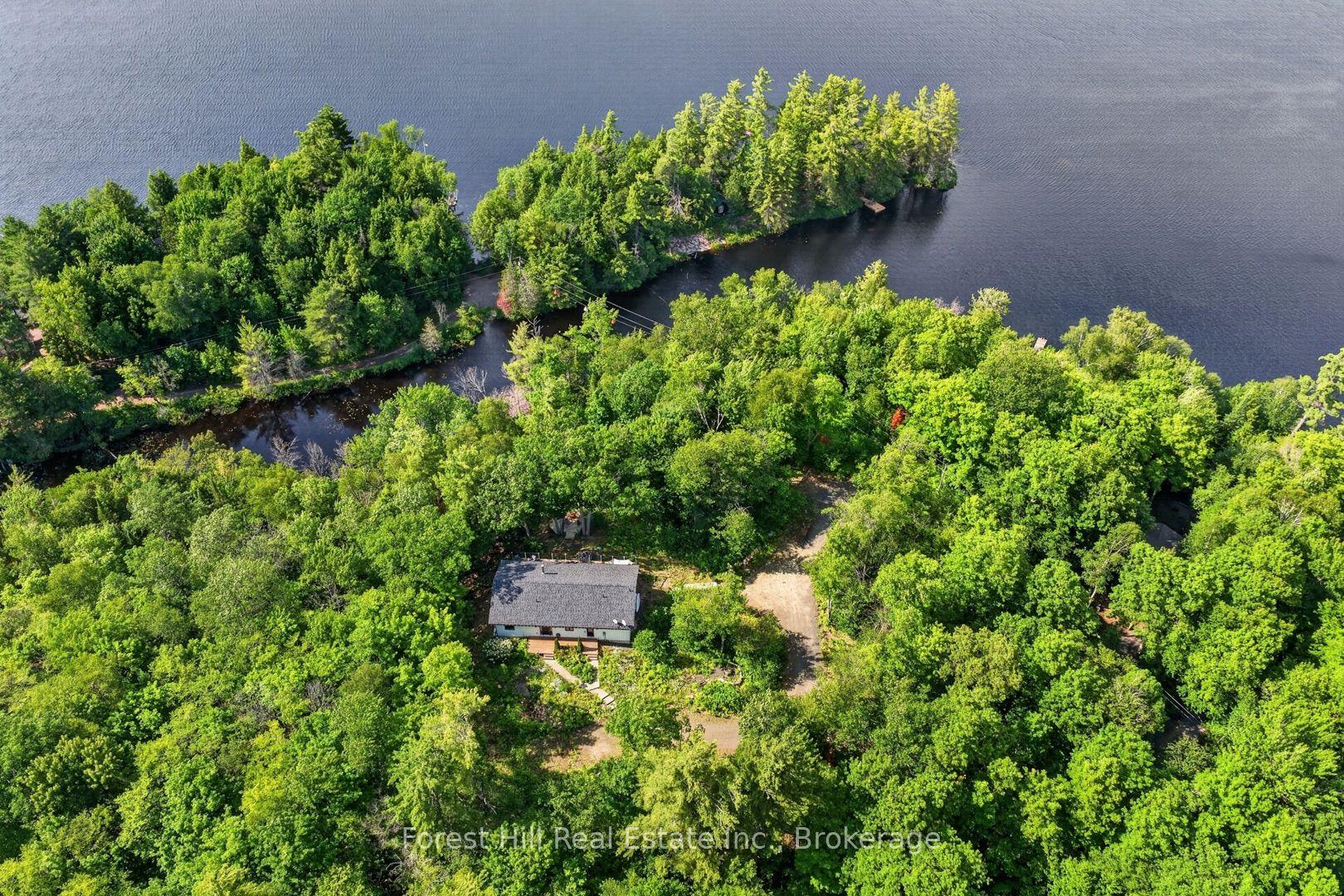 1065 Pine Lane S, Lake of Bays — Detached for sale, photo 1