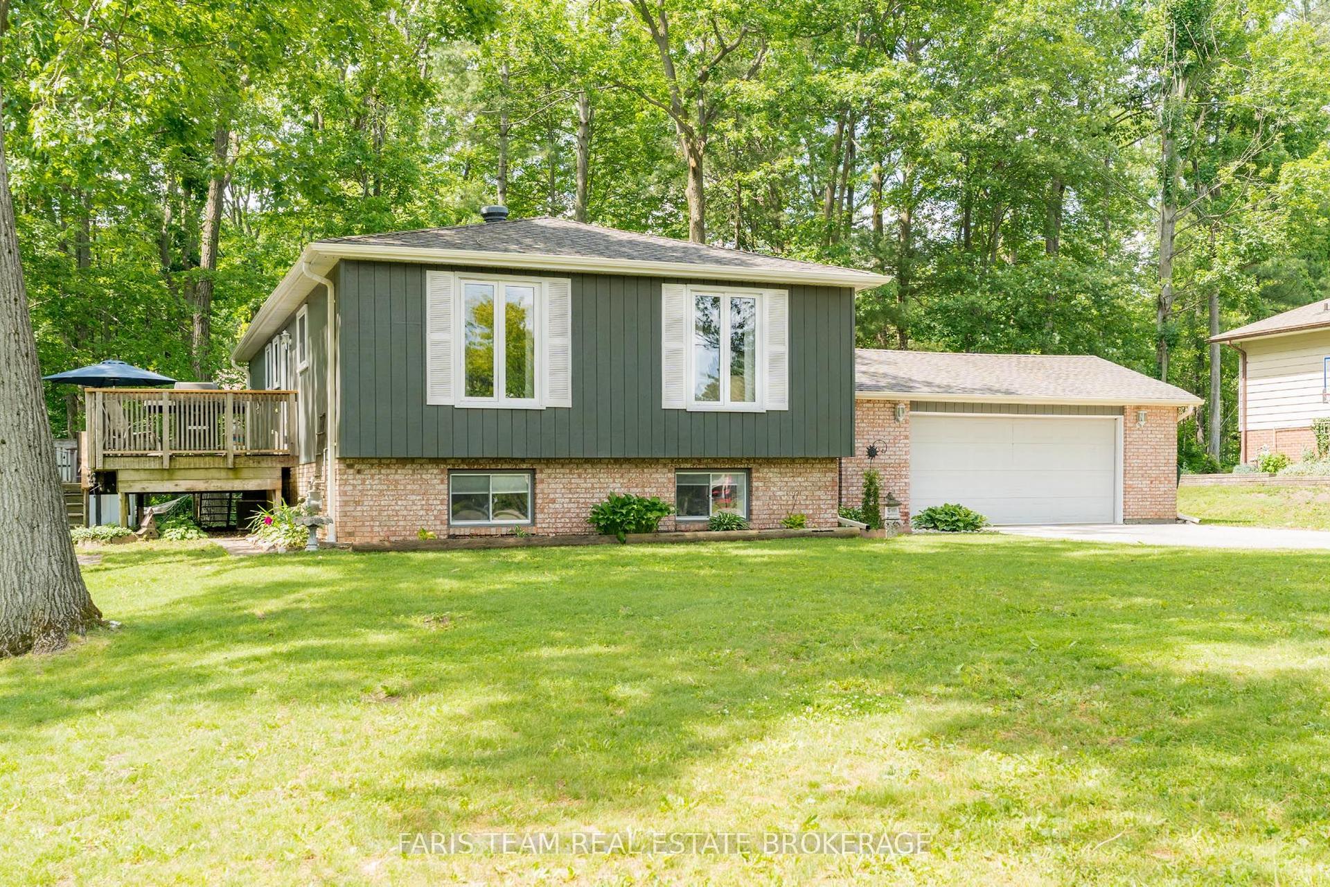 1202 Sunnidale Road — photo 1