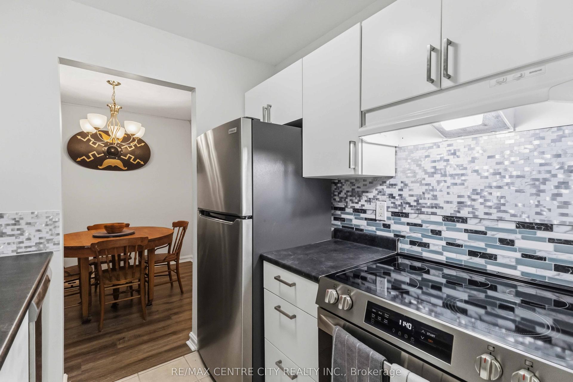 2230 Trafalgar Street 121 #121 — photo 1