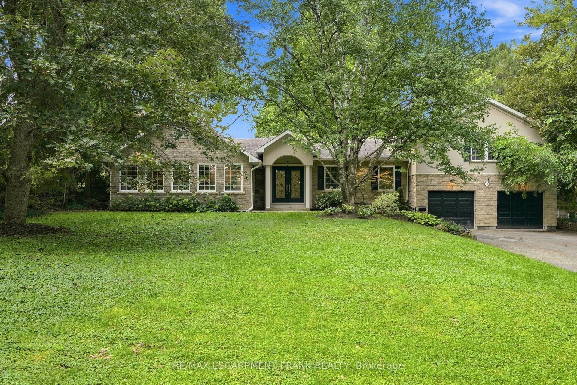 110 Old Ancaster Road, Hamilton — Detached for sale, photo 1