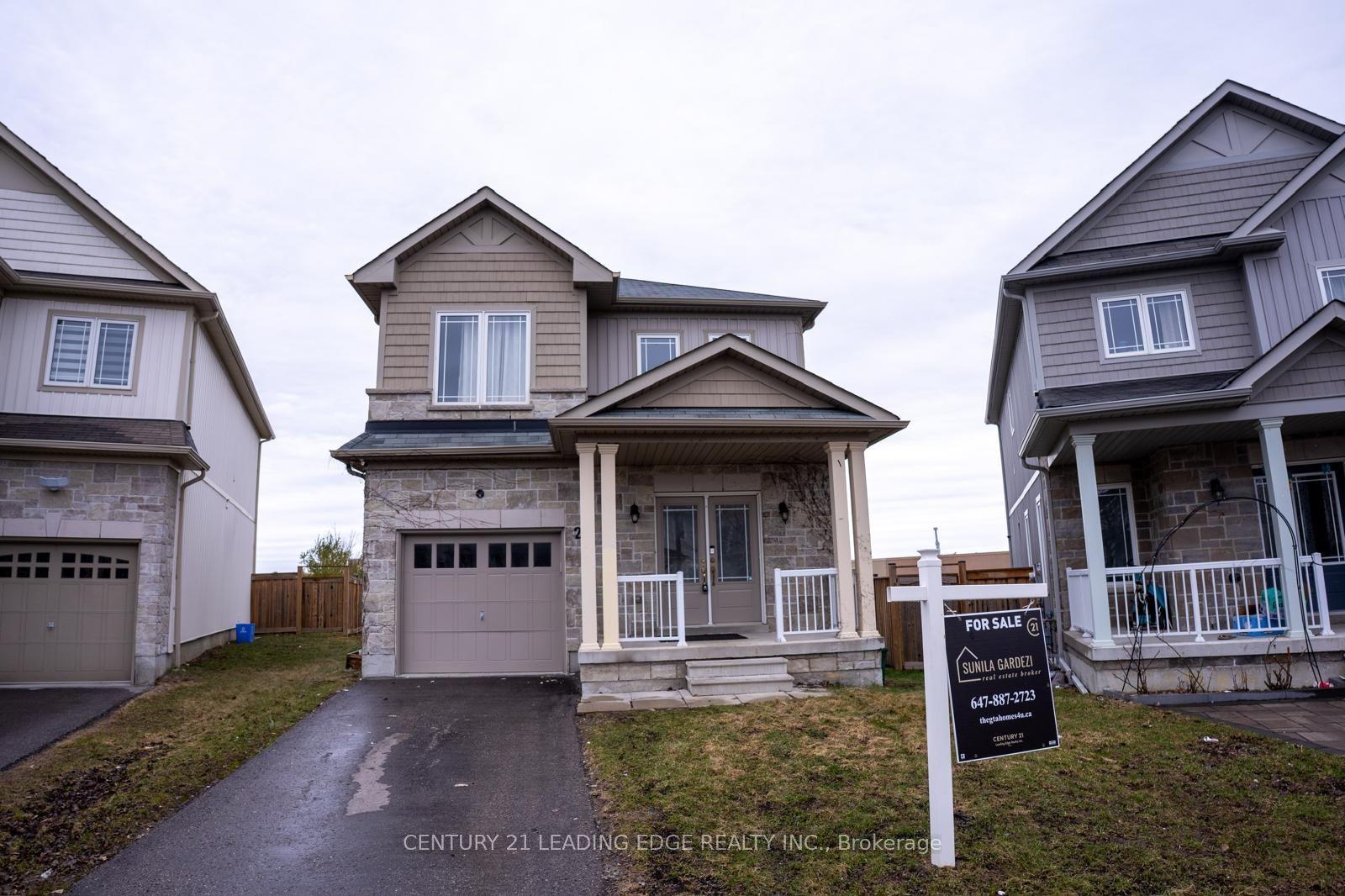 27 Mantz Crescent — photo 1