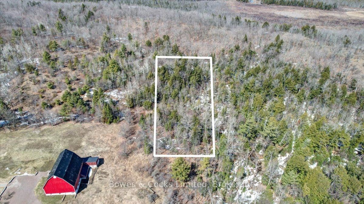 0 Centre Line Road — photo 1