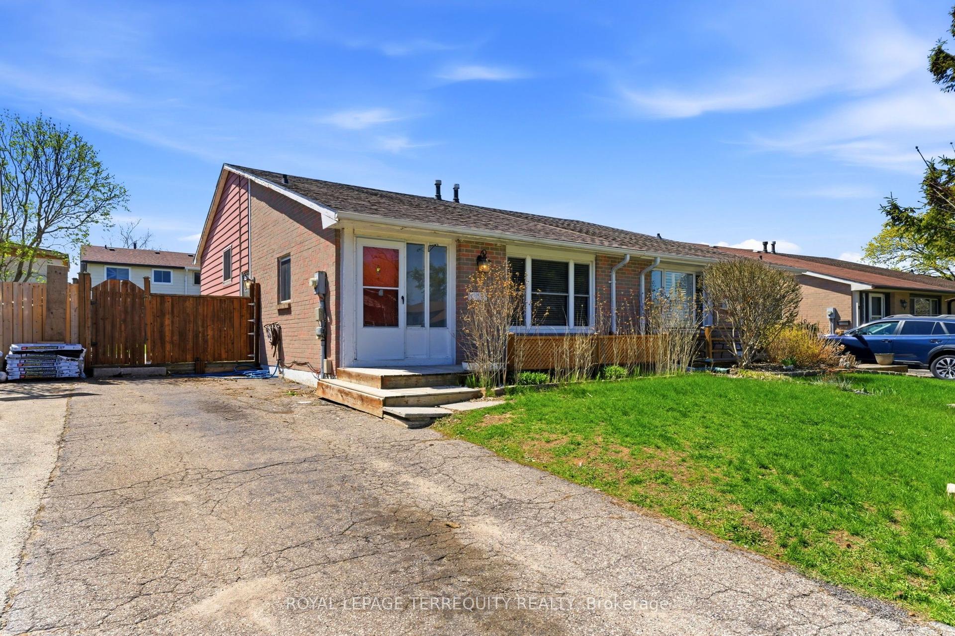 12 Roman Crescent — photo 1