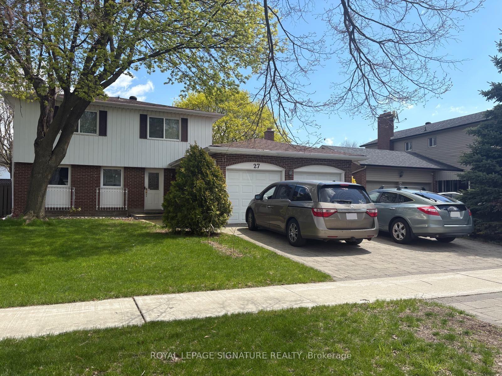 27 Dalbret Crescent — photo 1