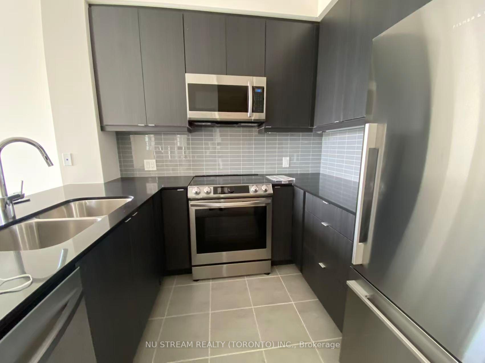50 Thomas Riley Road — photo 1