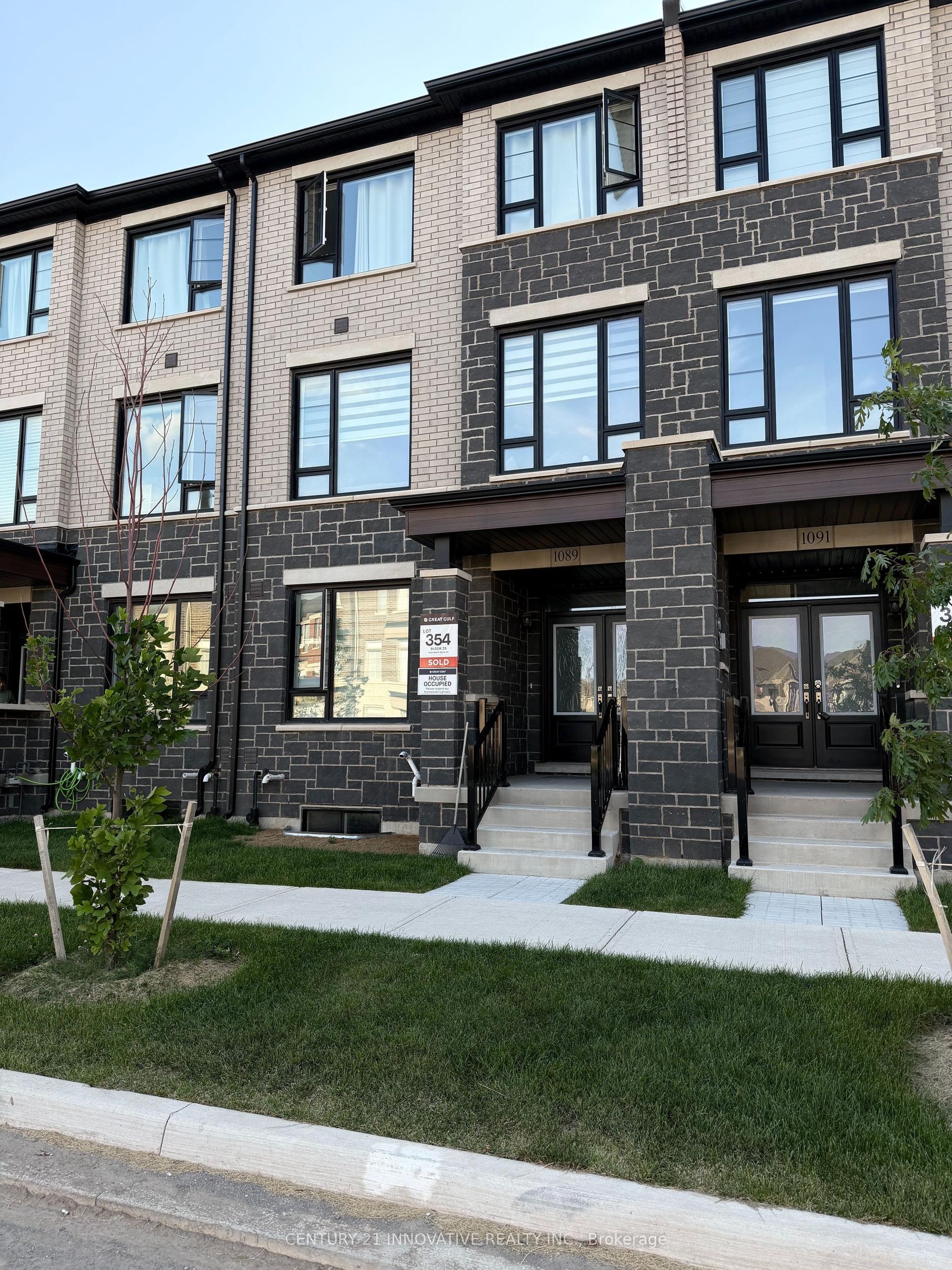 1089 Wheat Boom Drive, Oakville — Townhouse for lease, photo 1
