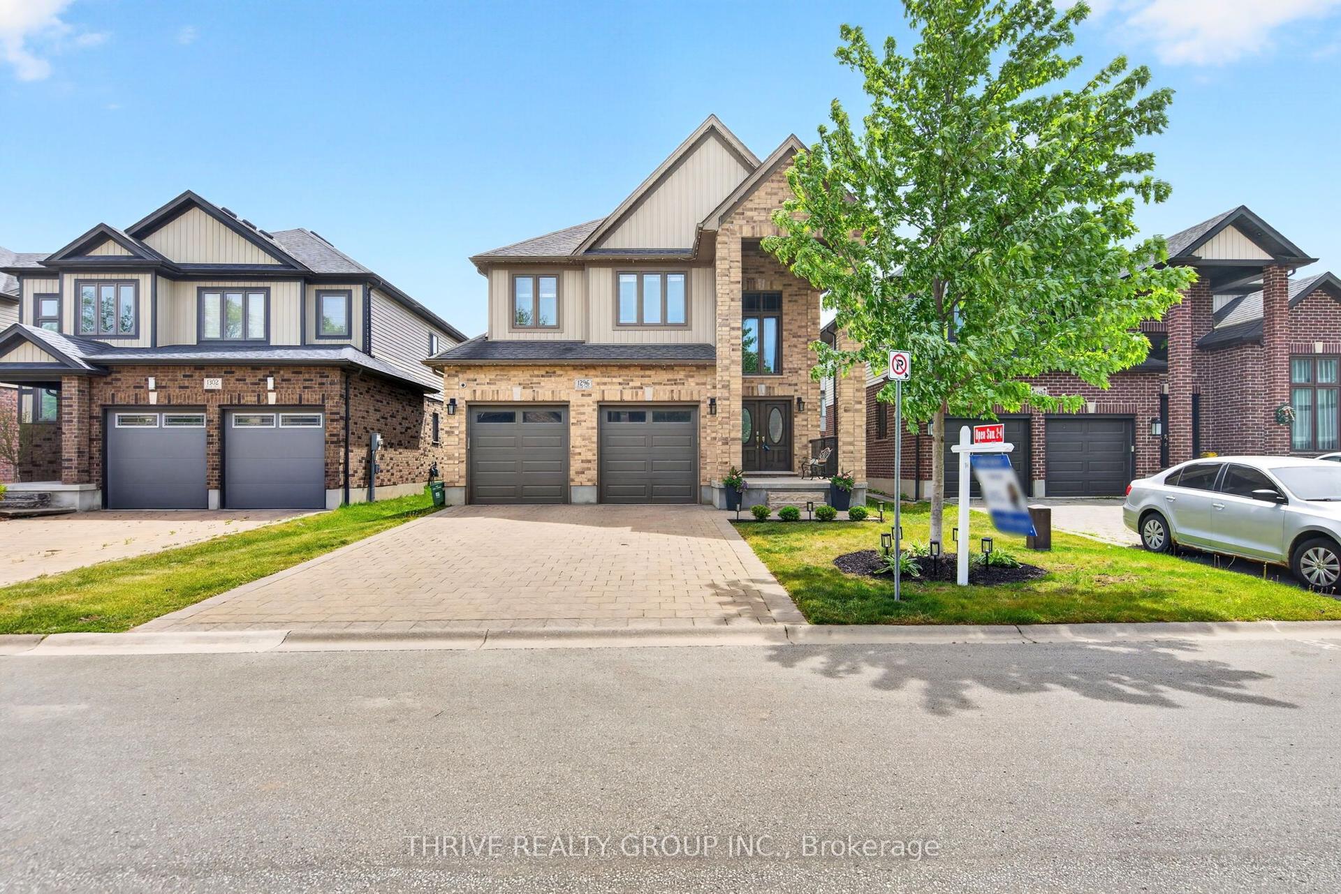 1296 Dyer Crescent — photo 1