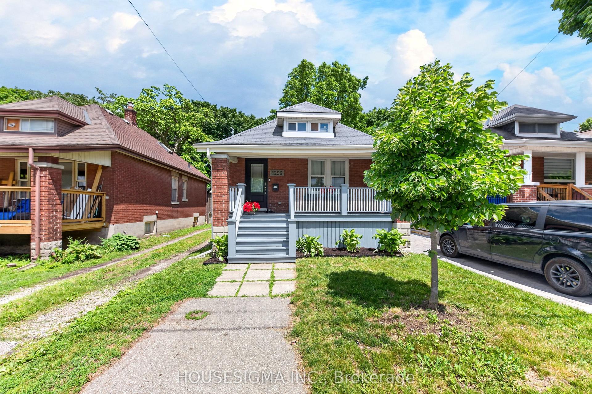 1296 York Street — photo 1