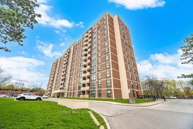 345 Driftwood Avenue 1009 #1009 — photo 1