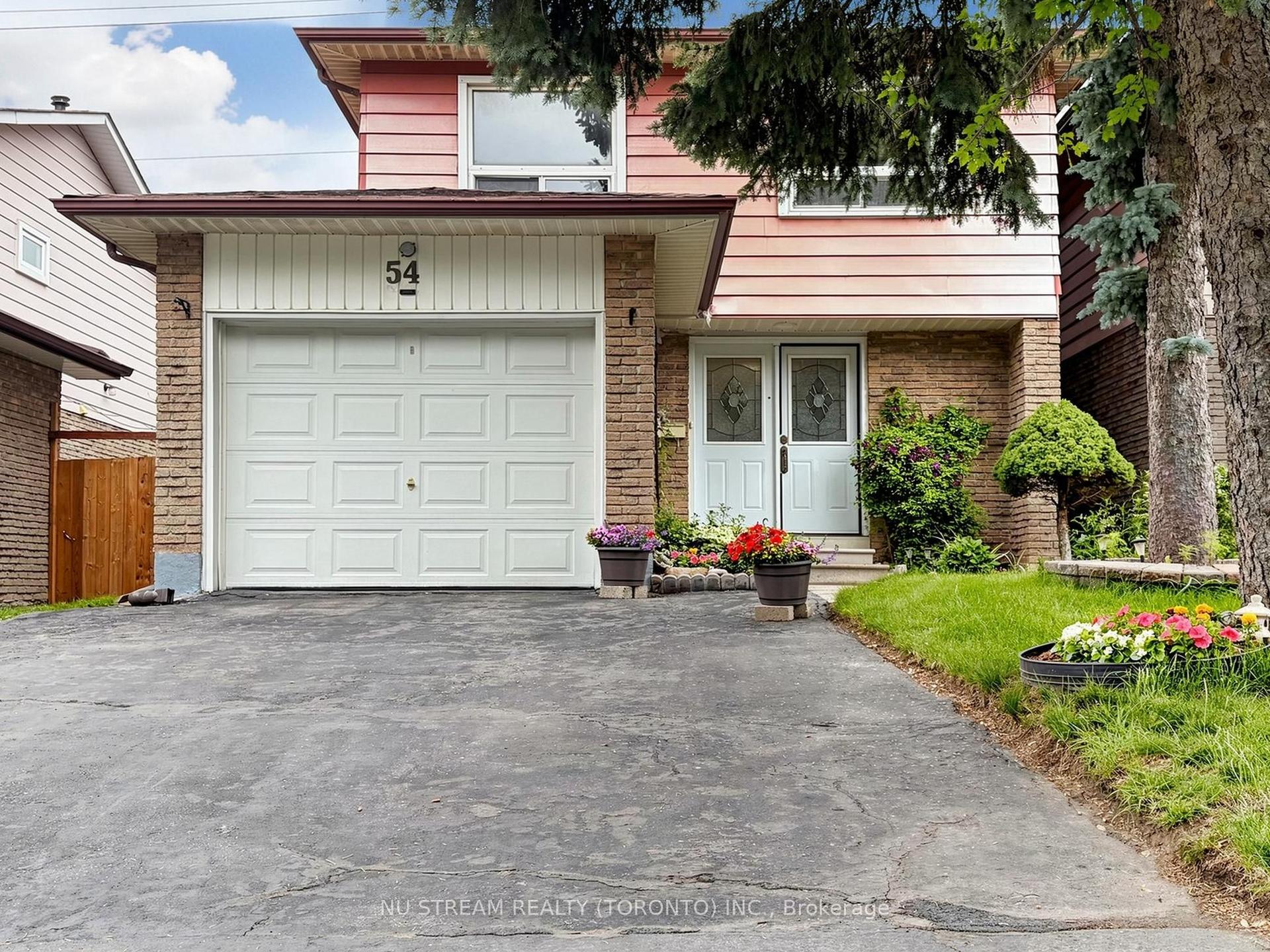 54 Ashridge Drive, Toronto — Detached for sale, photo 1