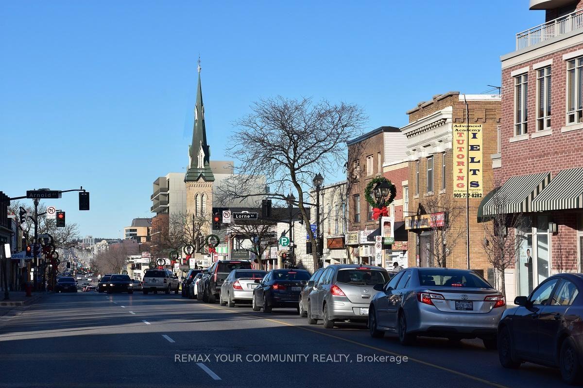 10088 Yonge Street 2 #2, Richmond Hill — Detached for lease, photo 1