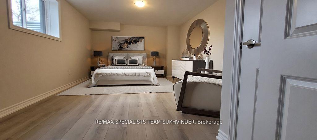 245A Andy Crescent Lower #Lower, Vaughan — Detached for lease, photo 1