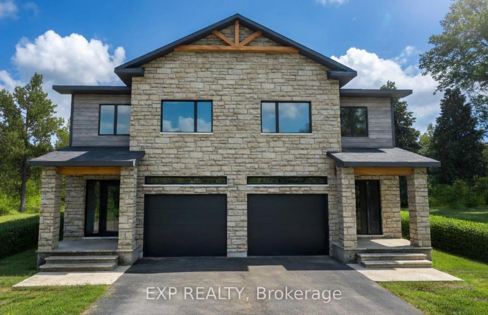 136 Elizabeth Street Street, North Dundas — Townhouse for sale, photo 1