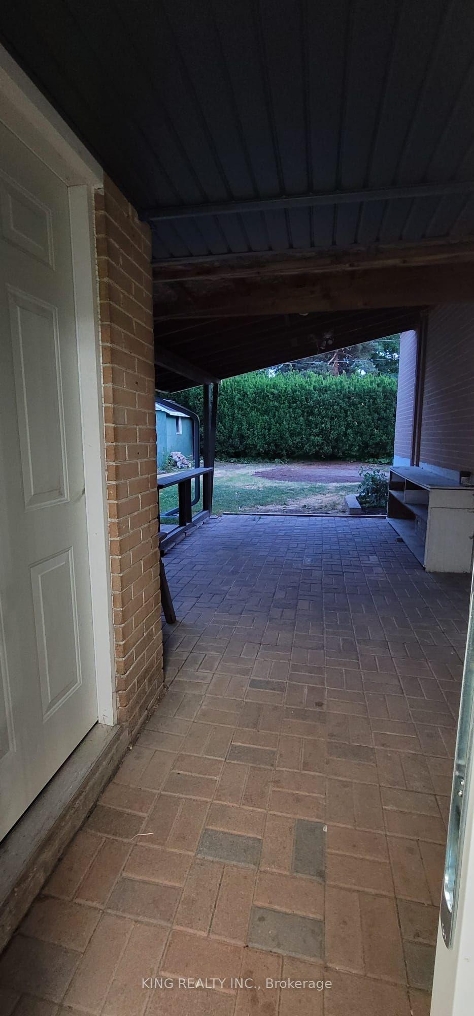 13 Brookland Drive W, Brampton — Detached for lease, photo 1