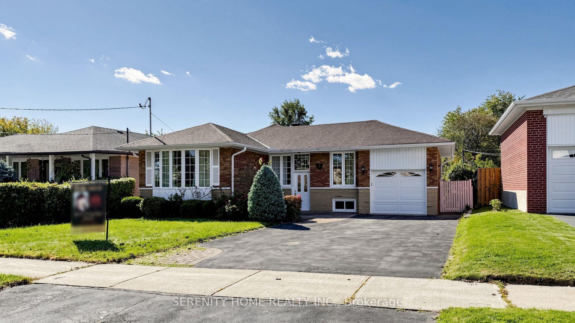 15 Monarchwood Crescent, Toronto — Detached for sale, photo 1