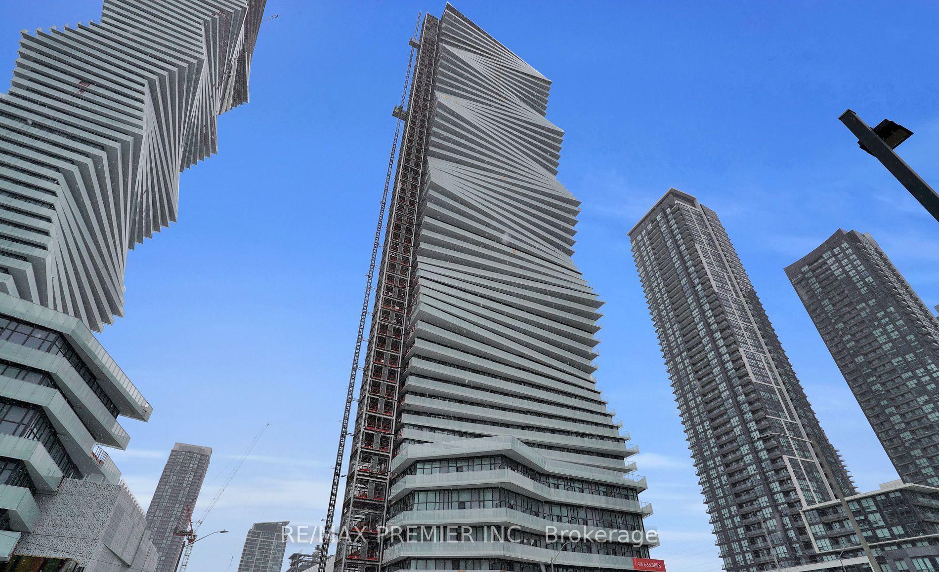 3900 Confederation Parkway 225 #225, Mississauga — Condo for lease, photo 1