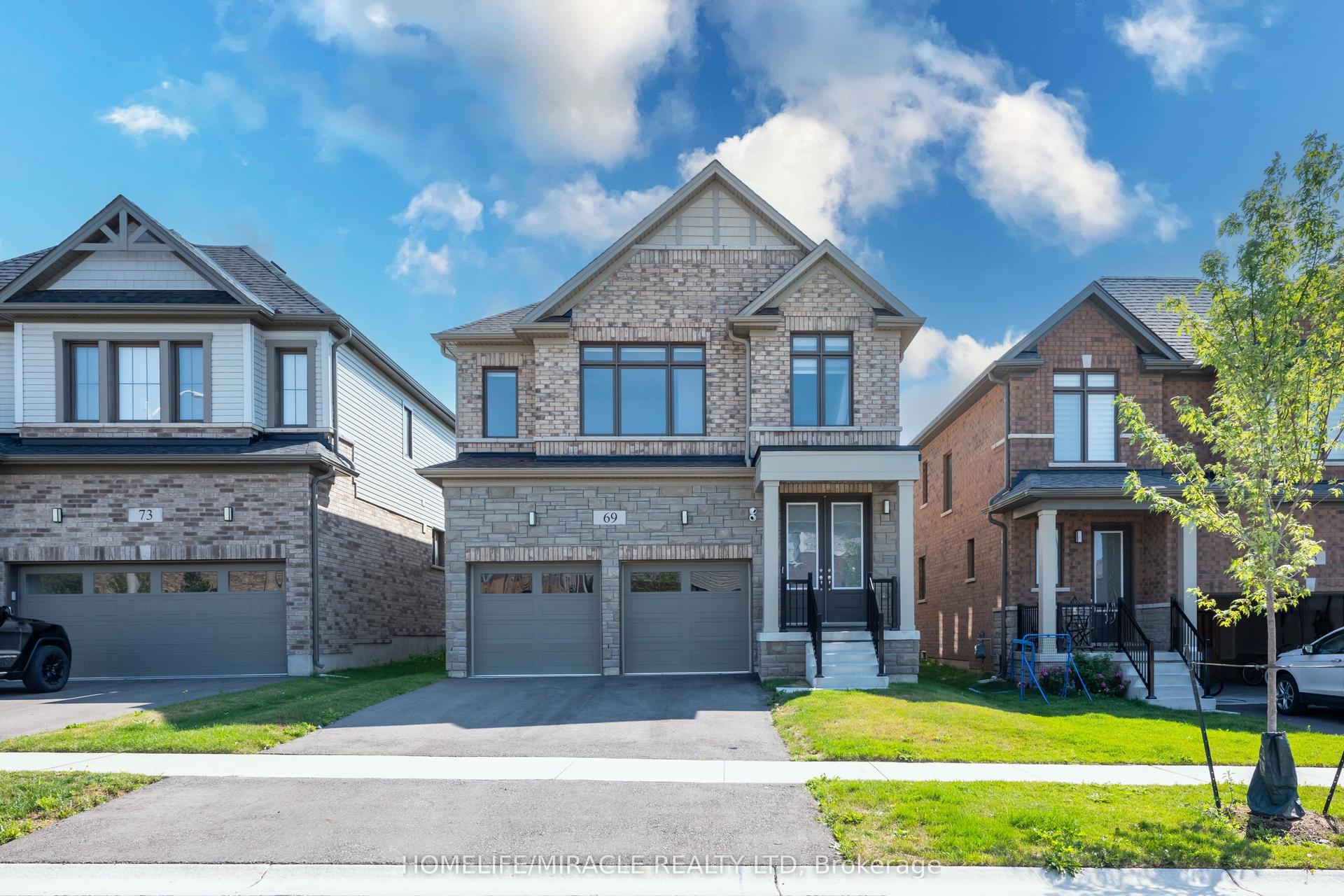 69 Mary Watson Street, North Dumfries — Detached for sale, photo 1