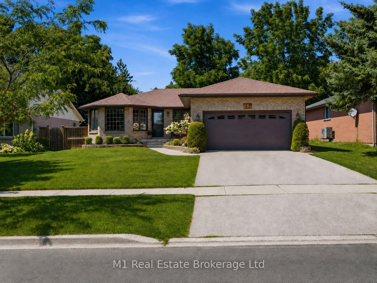 294 Colborne Street, Centre Wellington — Detached for sale, photo 1