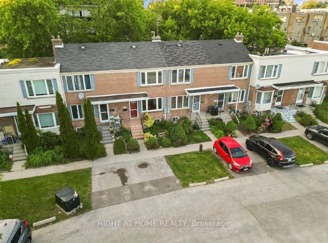740 KENNEDY Road 49 #49, Toronto — Townhouse for sale, photo 1