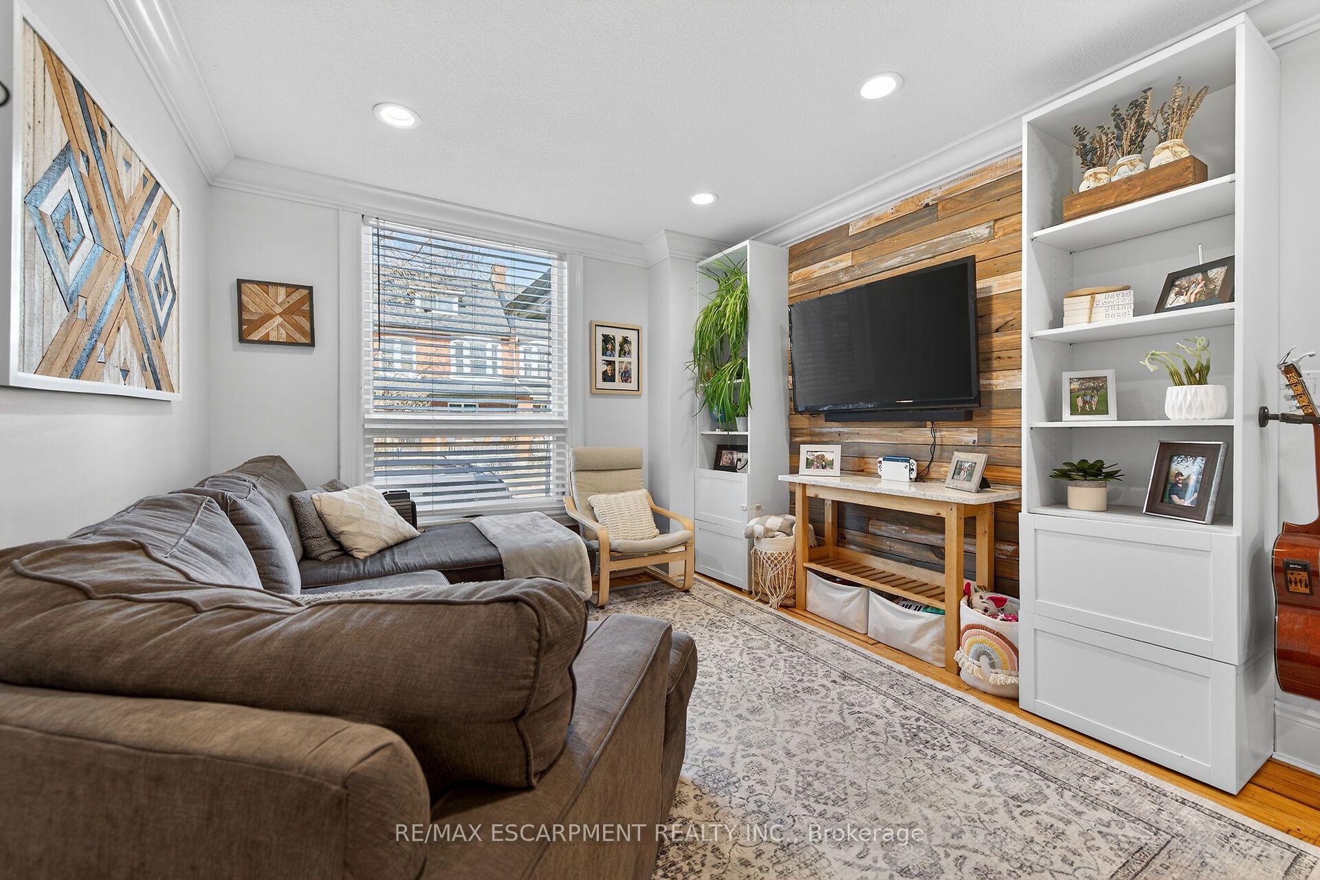 179 Burris Street — photo 1