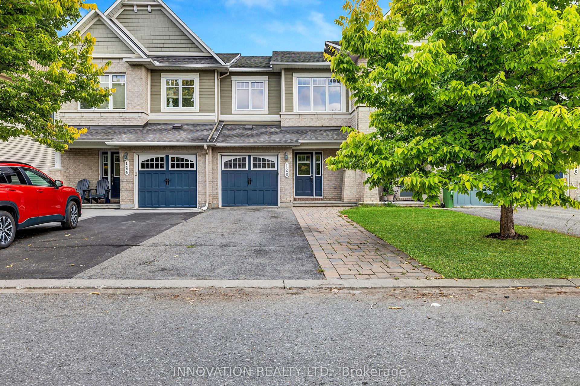 126 Garrity Crescent — photo 1