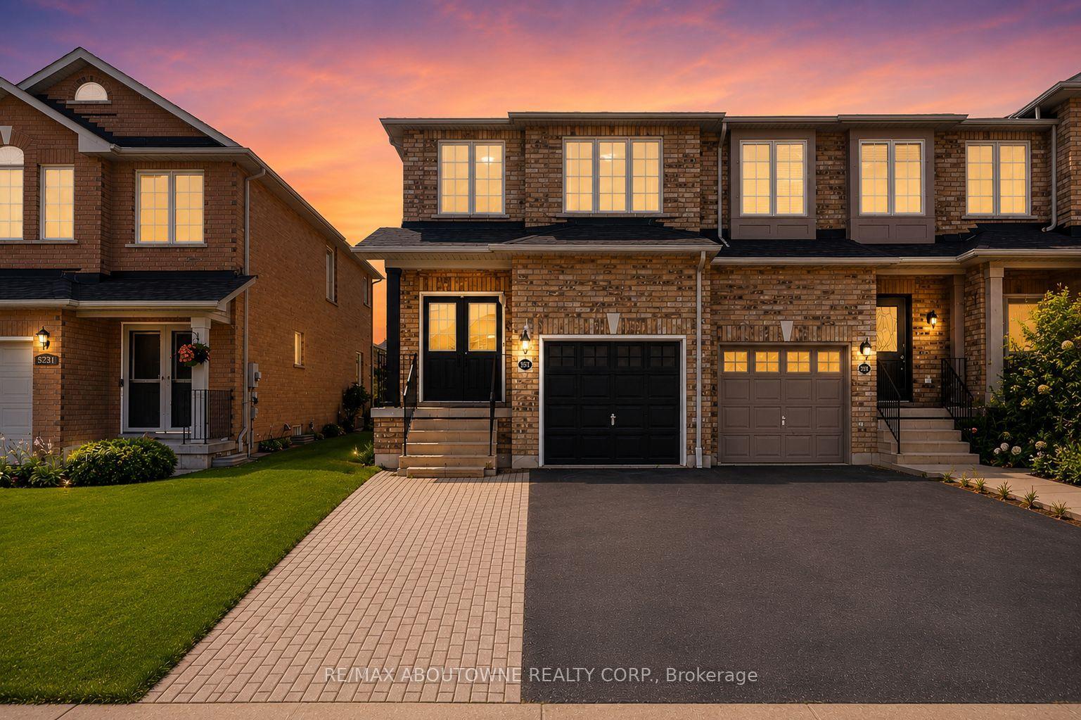 5233 Thornburn Drive, Burlington — Townhouse for sale, photo 1
