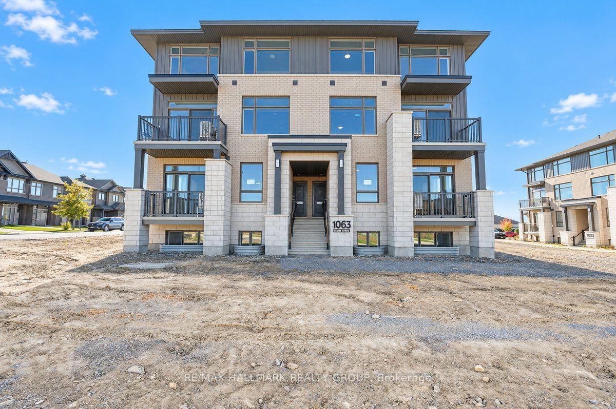 1063 Cedar Creek Dr Drive, Blossom Park - Airport and Area — Condo for lease, photo 1