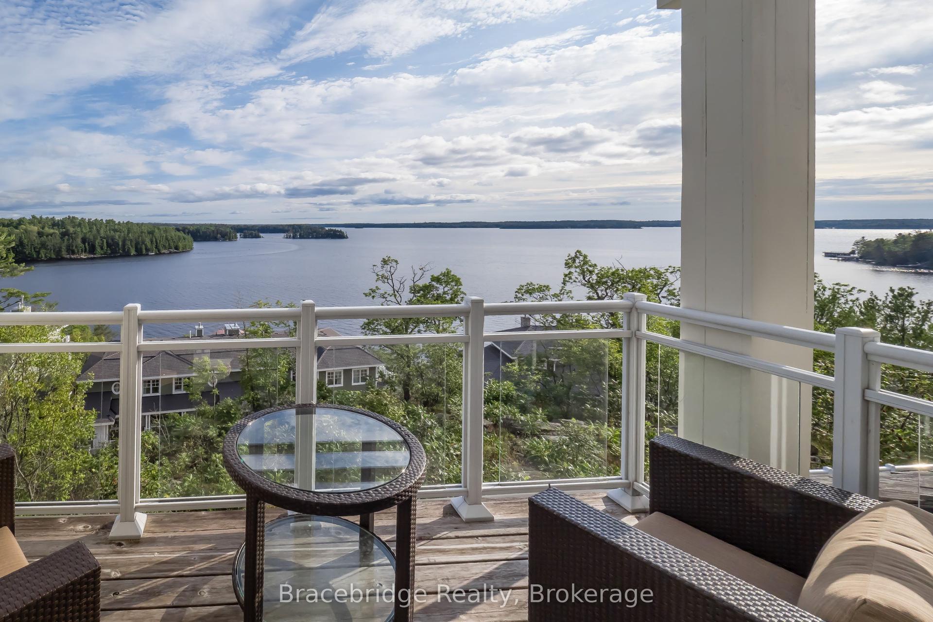 1869 Muskoka Rd 118 Highway W T301-C2 #T301-C2 — photo 1