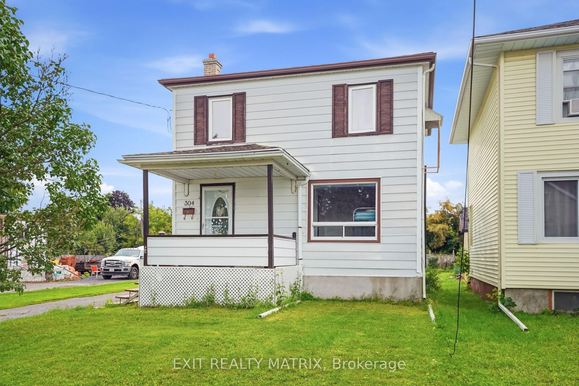 304 Abbott Street, Hawkesbury — Detached for sale, photo 1