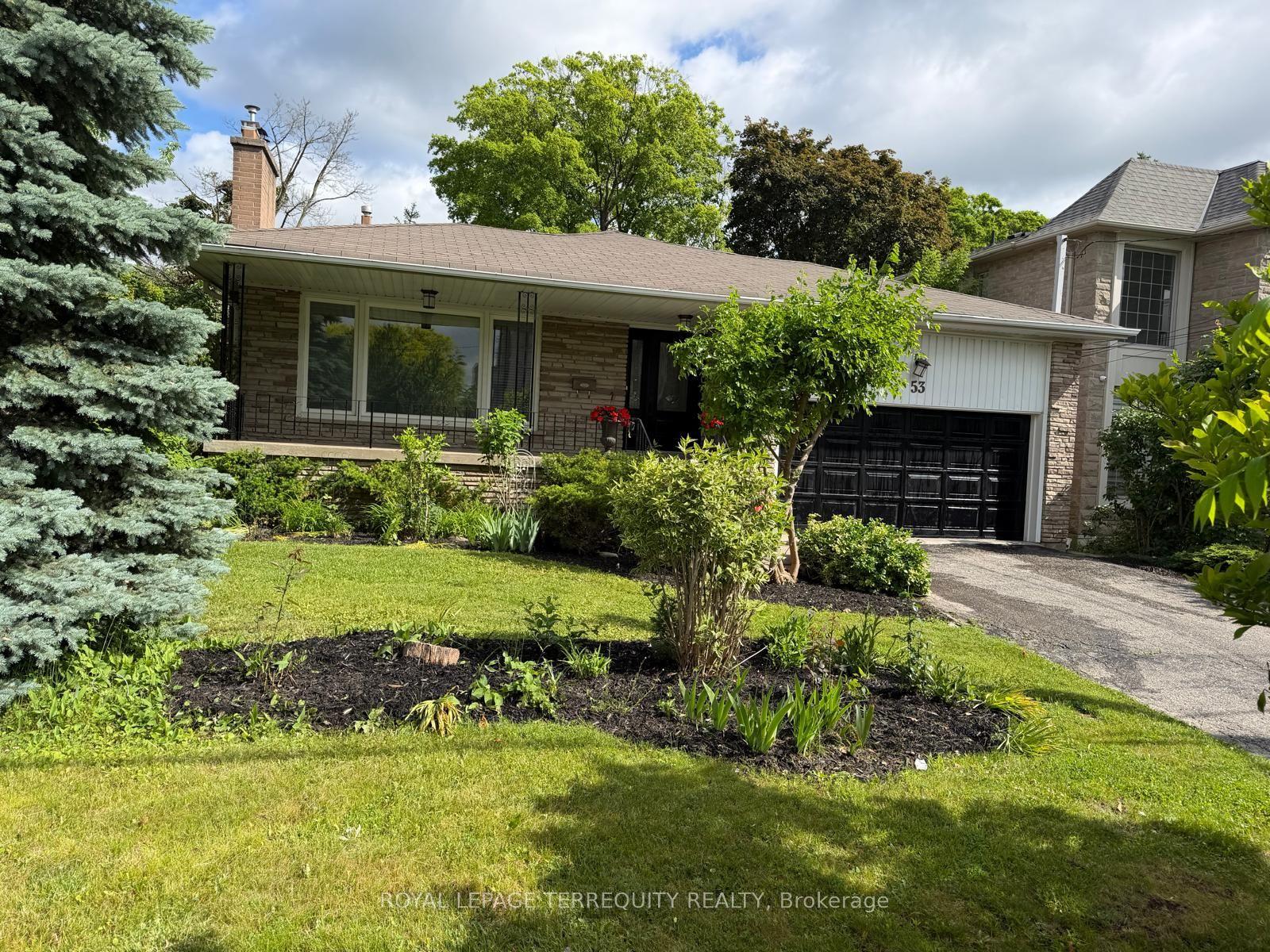 53 Viamede Crescent — photo 1