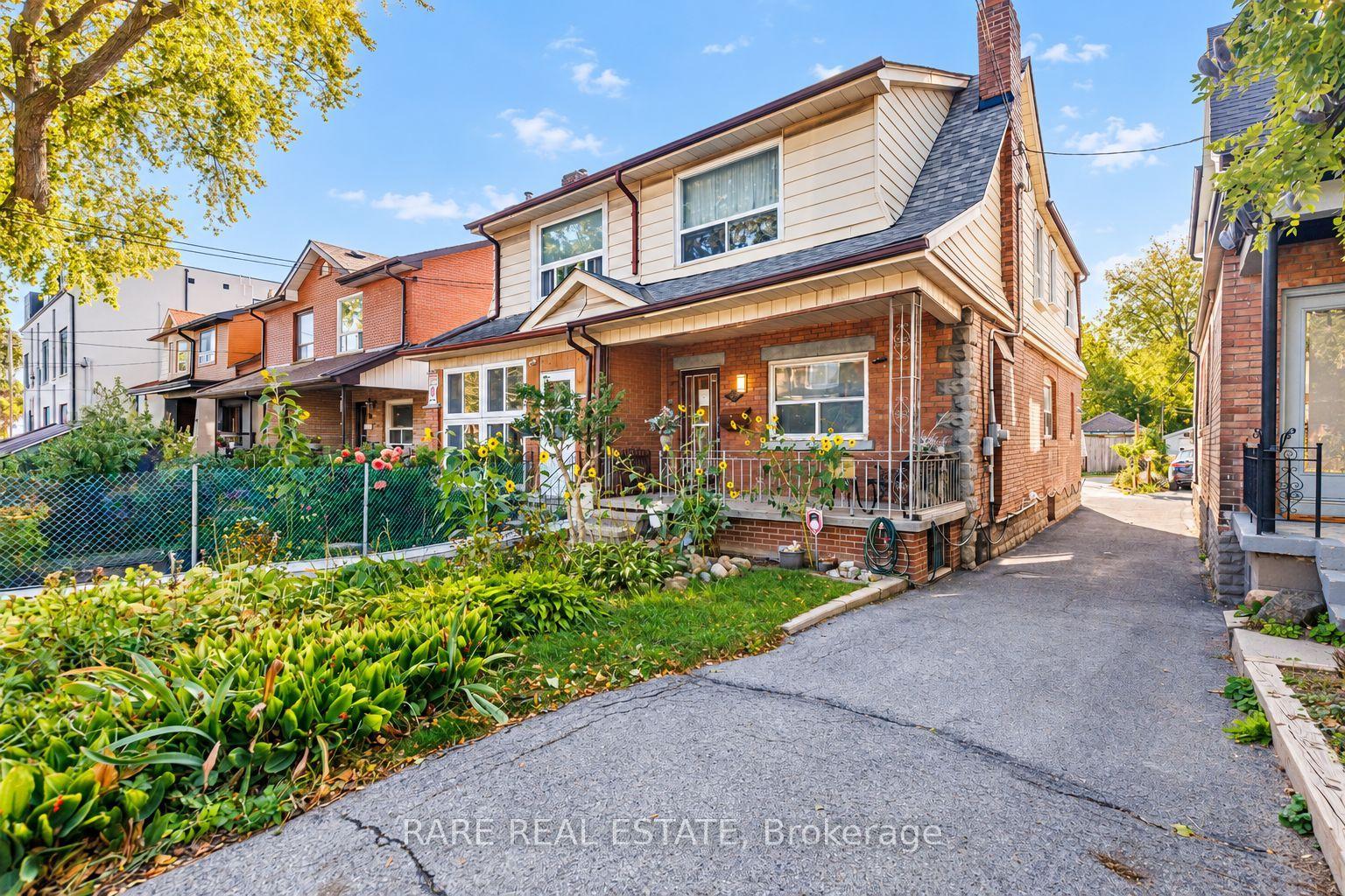 842 Shaw Street, Toronto — Semi-Detached for sale, photo 1