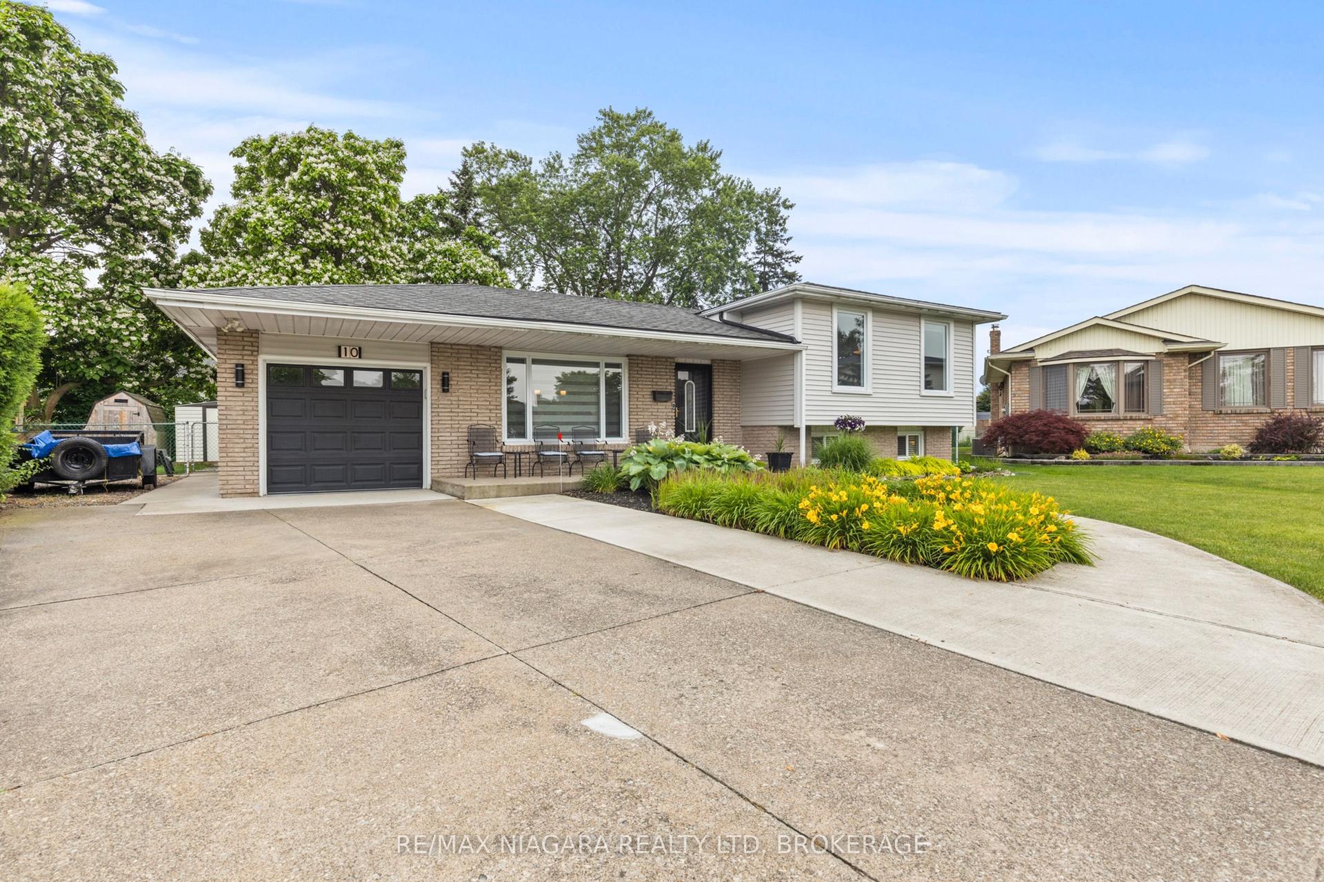 10 Acadia Court, Welland — Detached for sale, photo 1