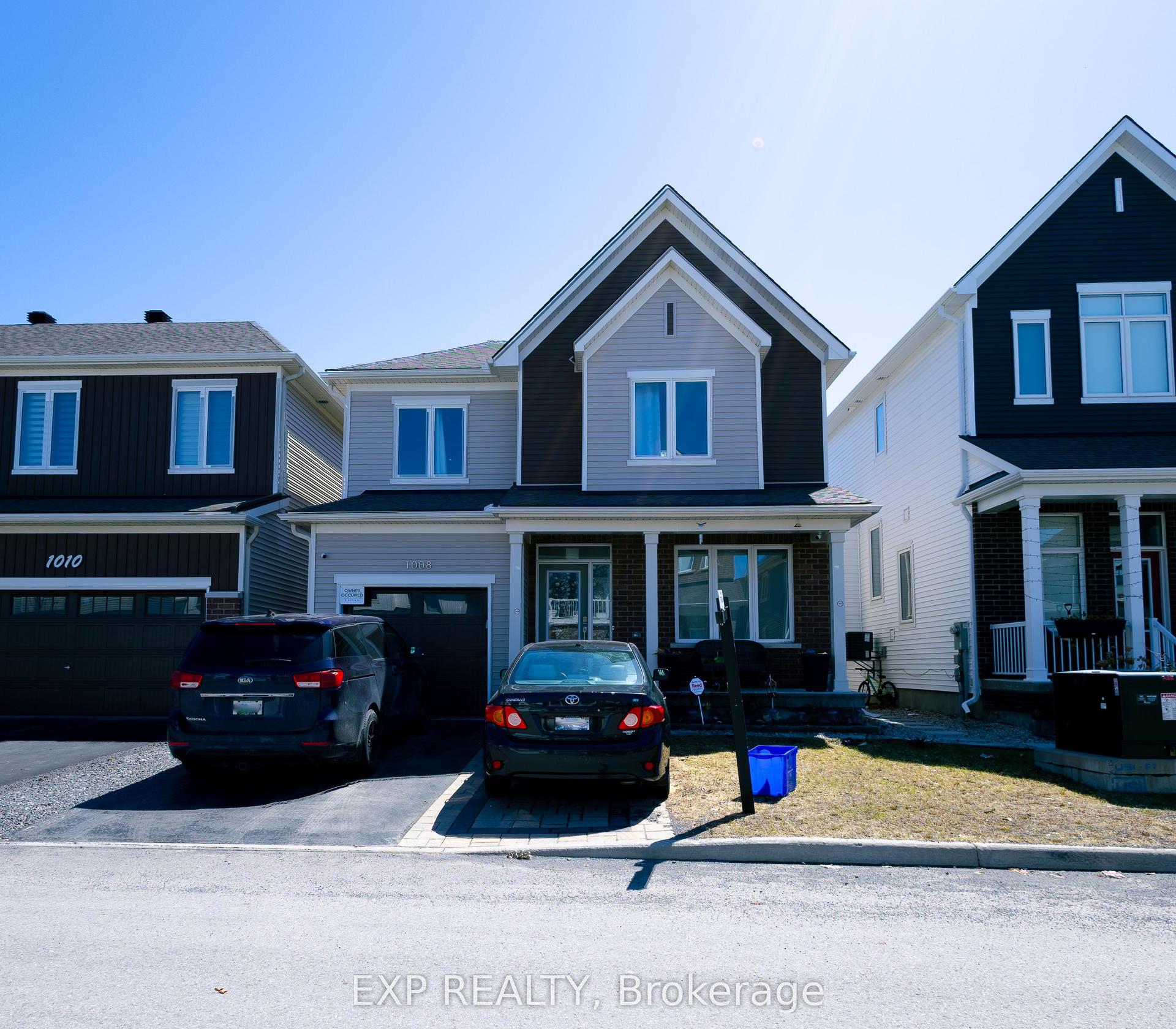 1008 Carden Lane, Orleans - Convent Glen and Area — Detached for sale, photo 1