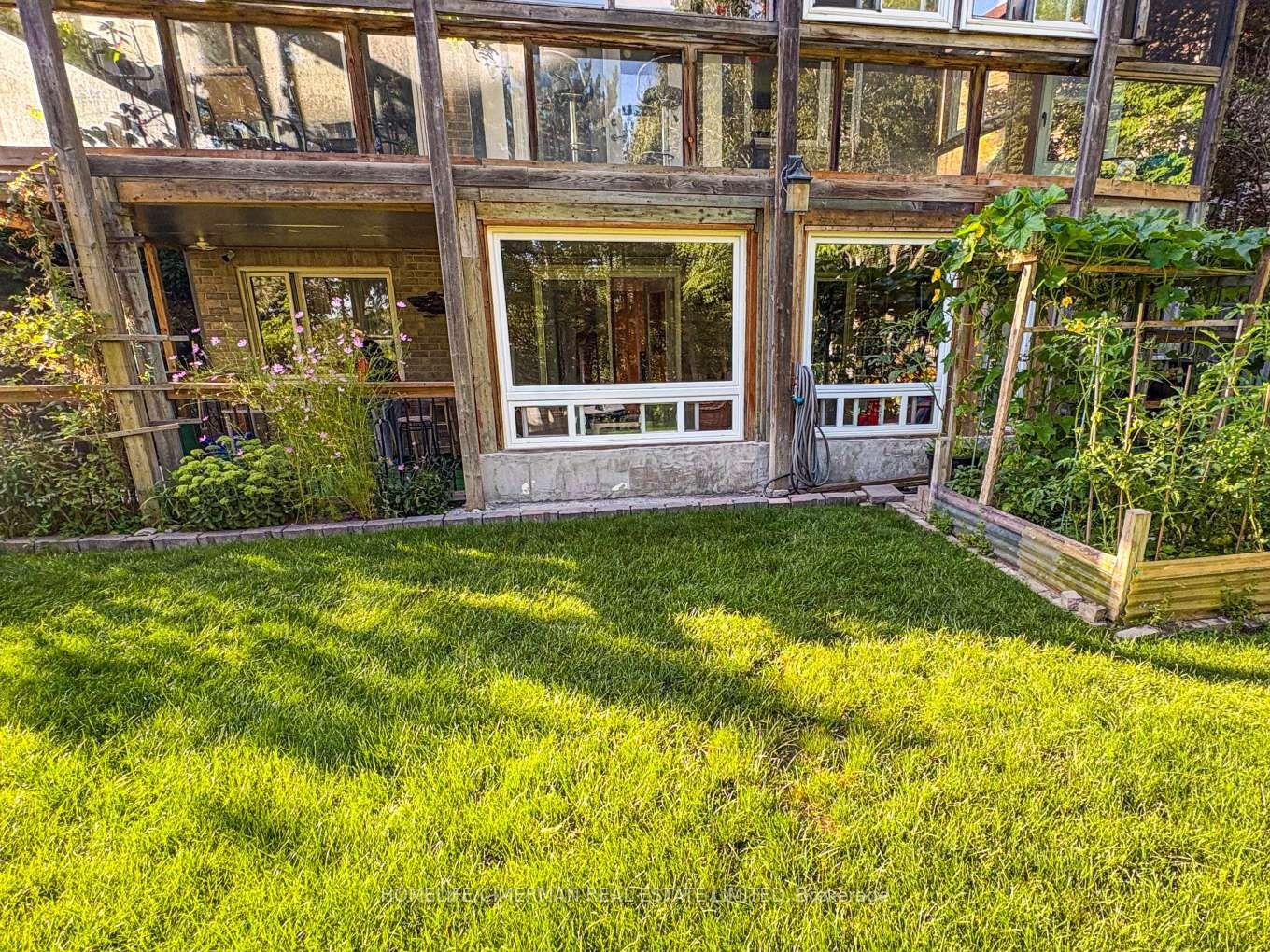 17 Breda Court, Richmond Hill — Detached for lease, photo 1