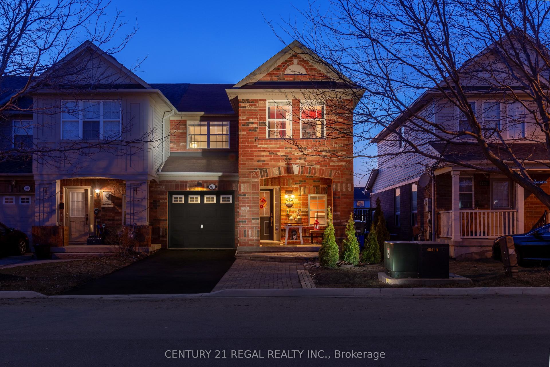 1131 Riddell Crescent — photo 1