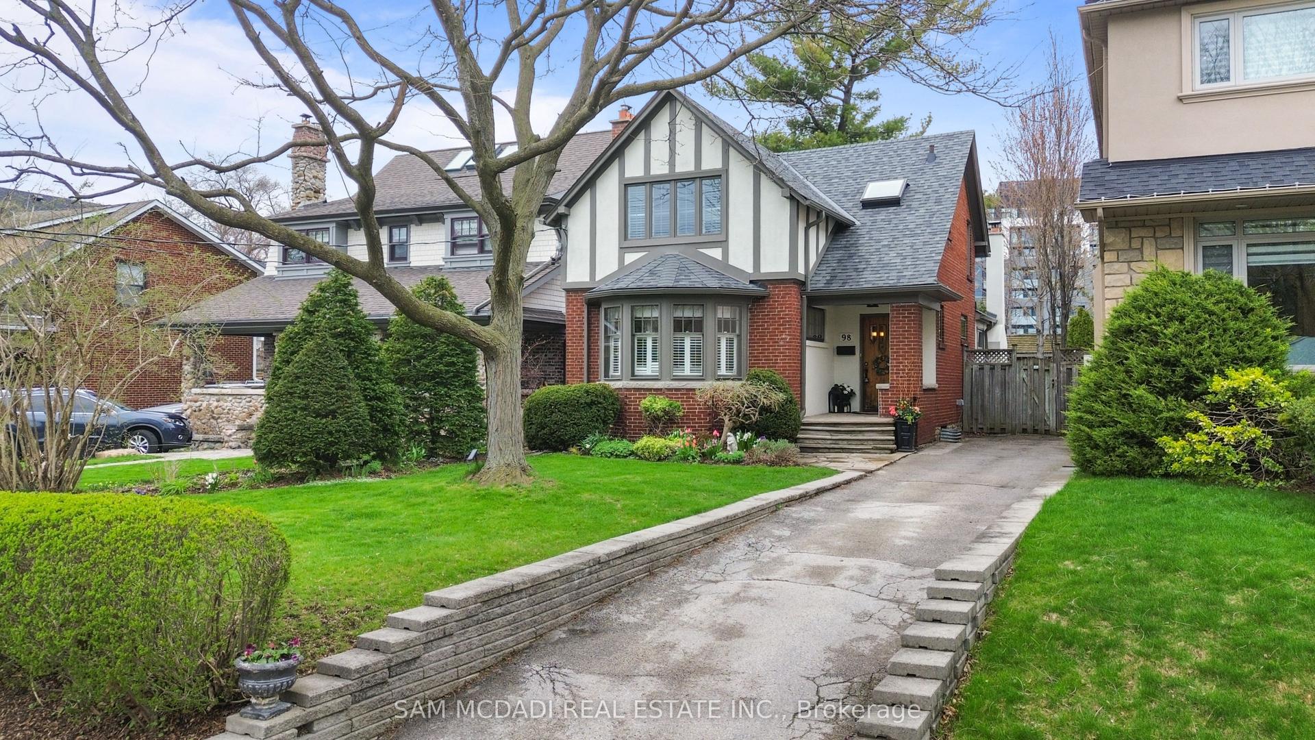 98 Government Road — photo 1