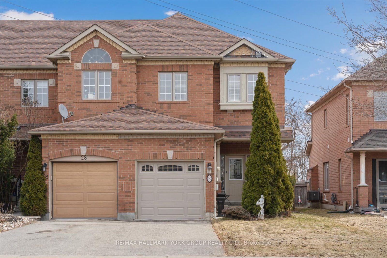 30 Jordanray Boulevard — photo 1