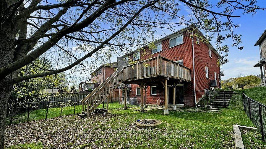 117 Primeau Drive W/O #W/O, Aurora — Semi-Detached for lease, photo 1