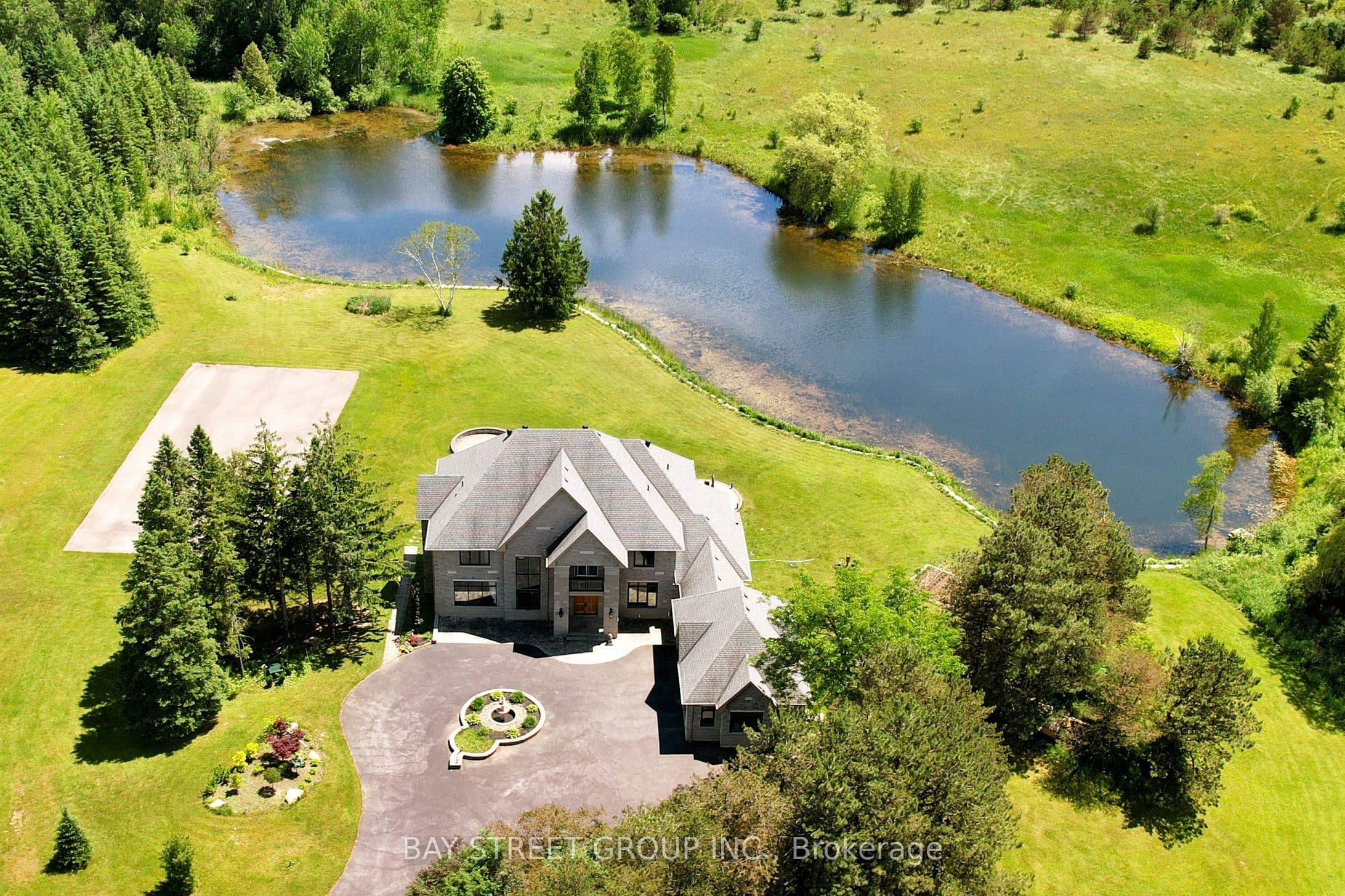 3141 Vivian Road — photo 1