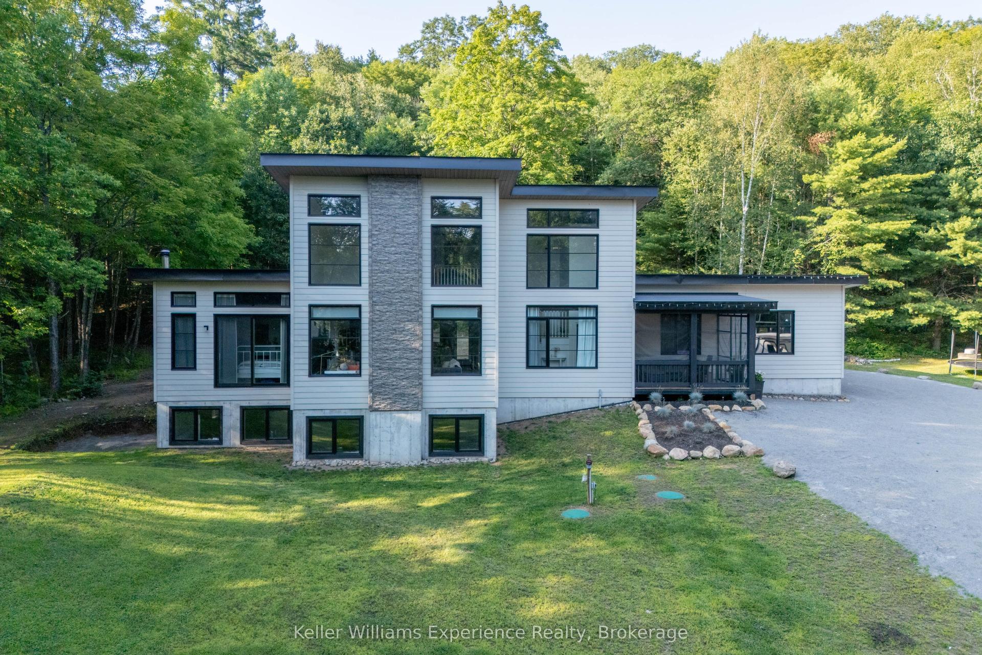 1739 Fraserburg Road, Bracebridge — Detached for sale, photo 1