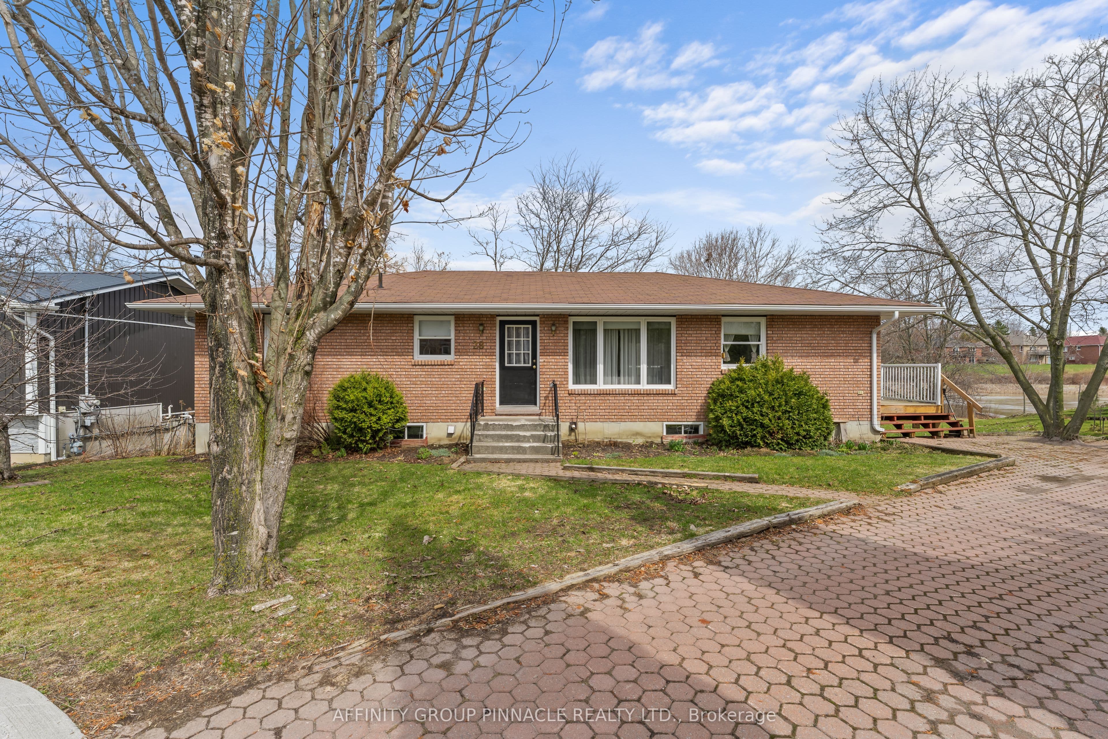 28 Water Street — photo 1