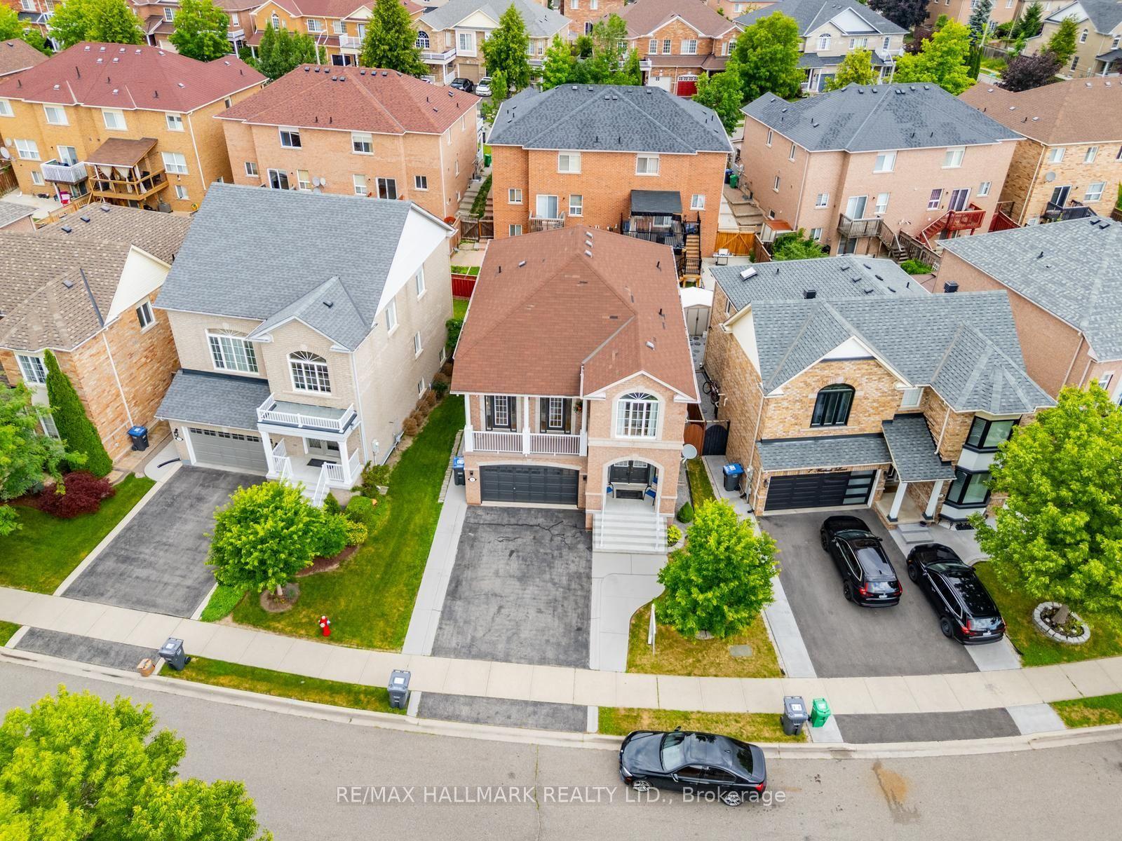 9 Flatbush Lane, Brampton — Detached for sale, photo 1