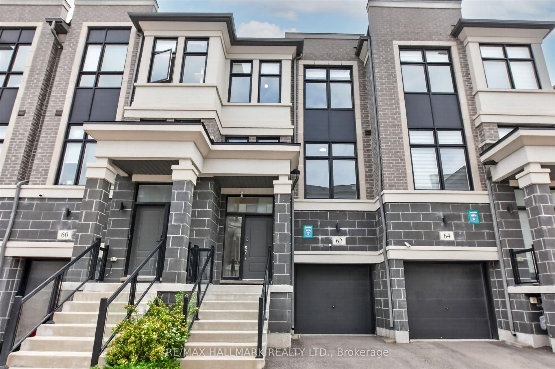 62 Pantheon Lane — photo 1
