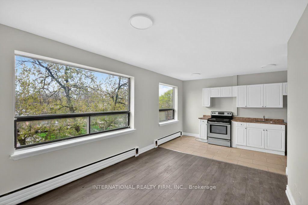 295 Melvin Avenue 302 #302 — photo 1