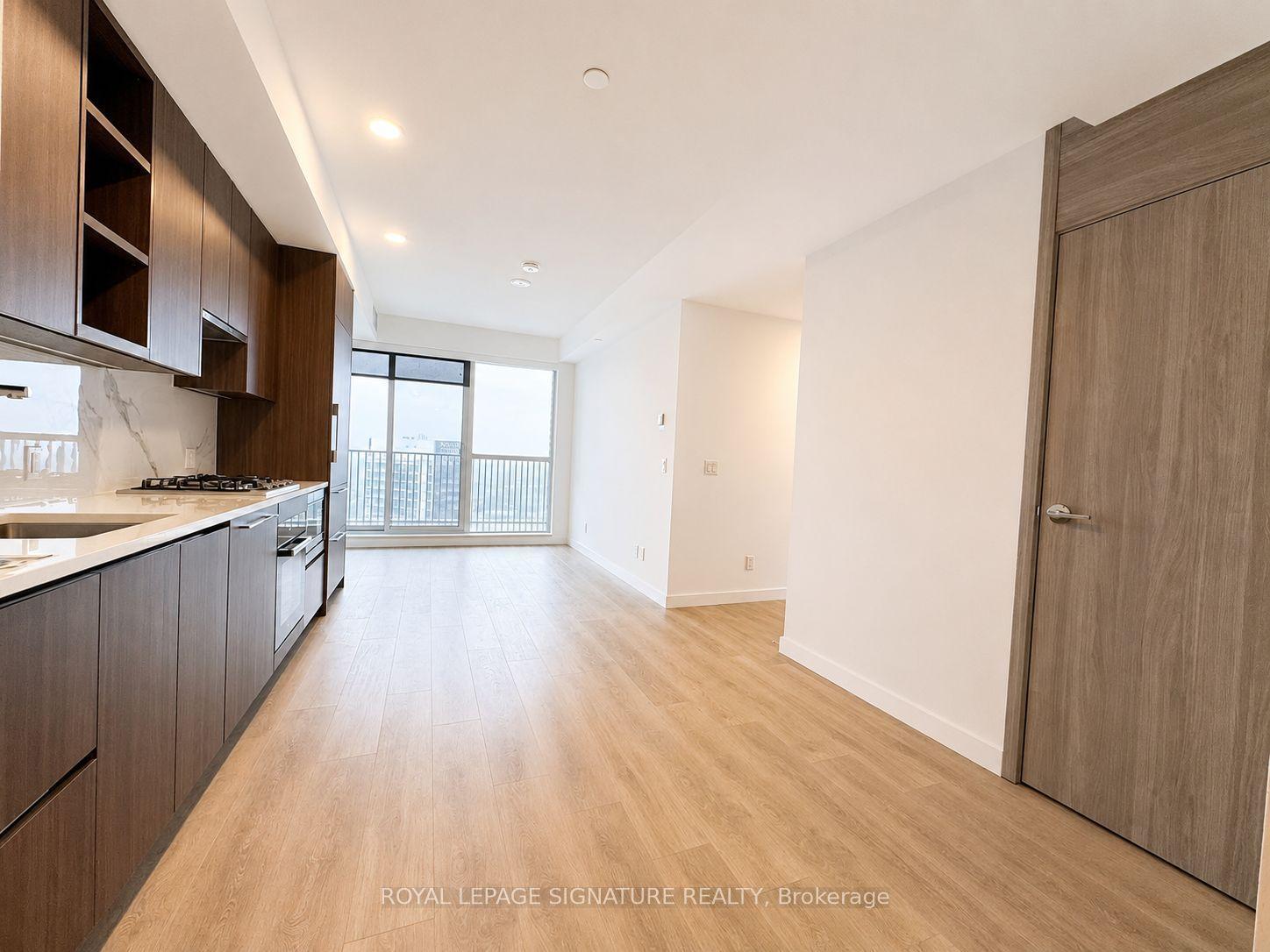 18 Esther Shiner Boulevard 2302 #2302, Toronto — Condo for lease, photo 1