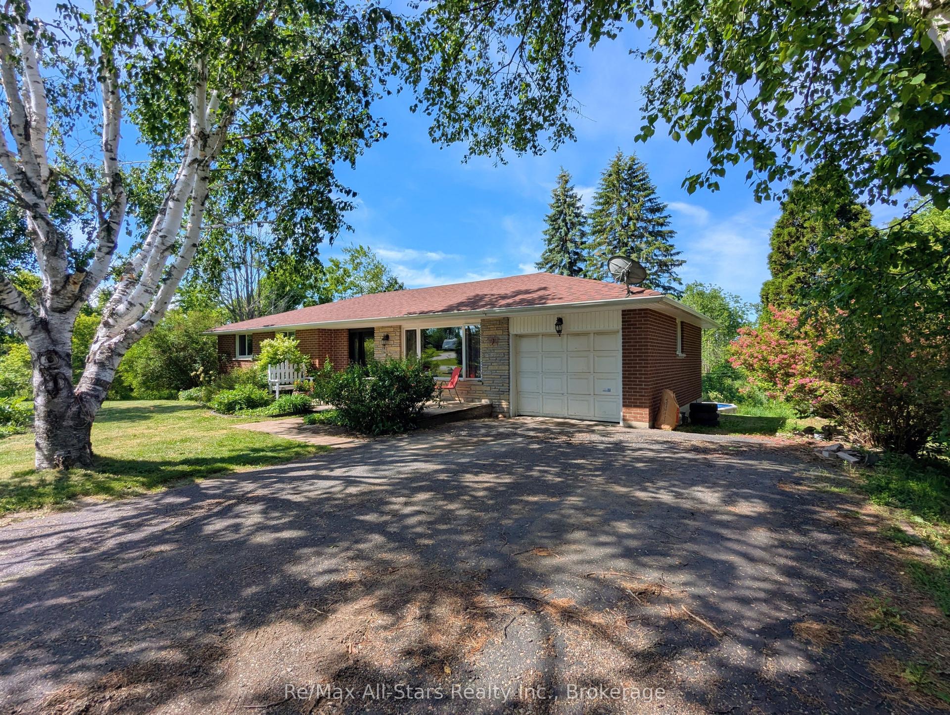 14 Valley Road — photo 1