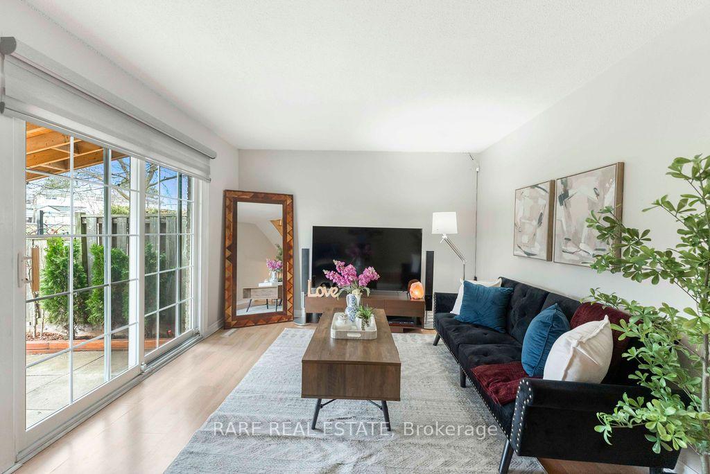 2006 Martin Grove Road 21 #21 — photo 1